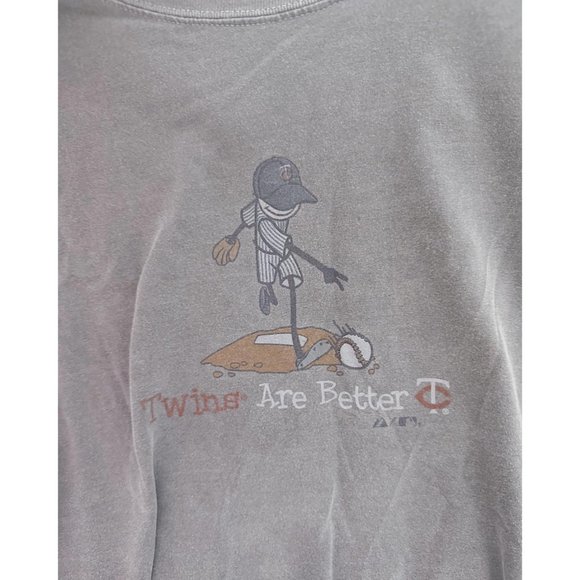 T shirt - Picture 2 of 3